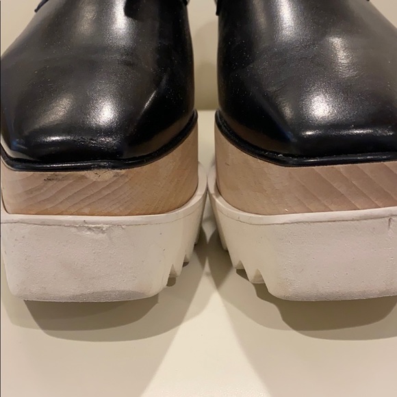 Stella McCartney Black Leather Platform Sneaker - Picture 7 of 7